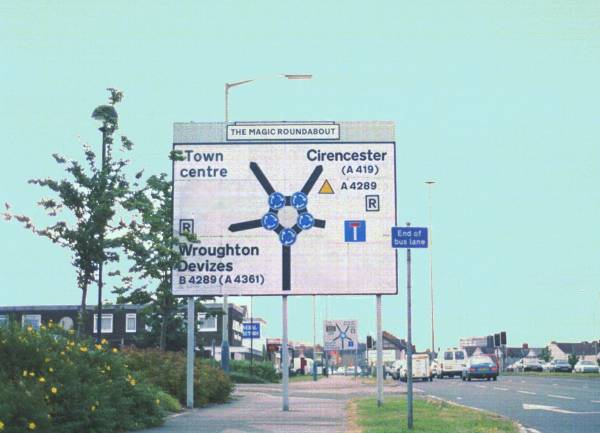 the magic roundabout 1.jpg (33363 Byte)